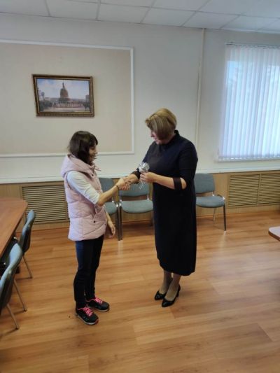 Торжественное вручение ключей лицам из числа детей-сирот и детей, оставшихся без попечения родителей (24.07.2020)