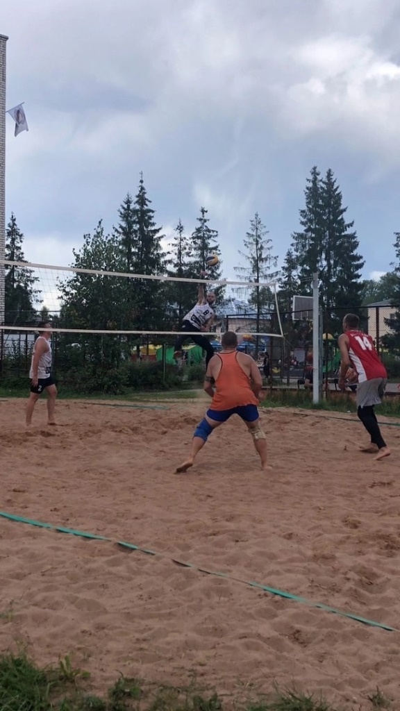 26 августа в день города Малая Вишера состоялся турнир по пляжному волейболу.