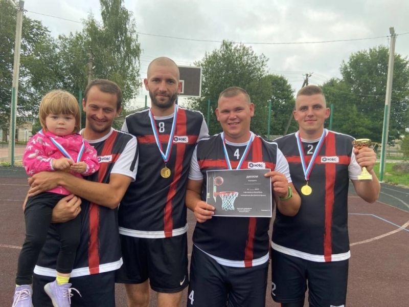 13 августа в д. Новое Овсино состоялся фестиваль по баскетболу, посвящённый Дню физкультурника